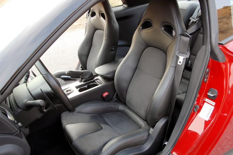  Nissan GT-R 2007 года  (фото 215 из 480)